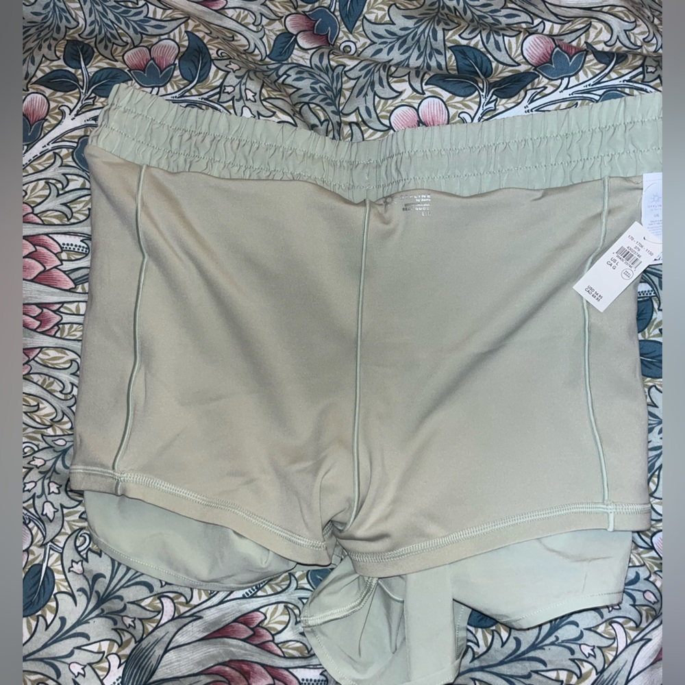 Offline by Aerie Hot Stuff Shorts - Picture 4 of 5